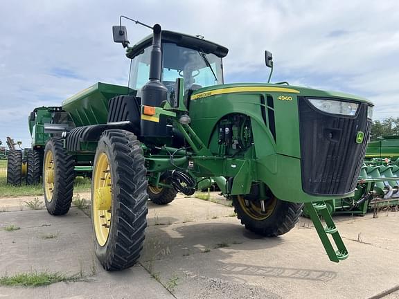 Image of John Deere 4940 equipment image 1