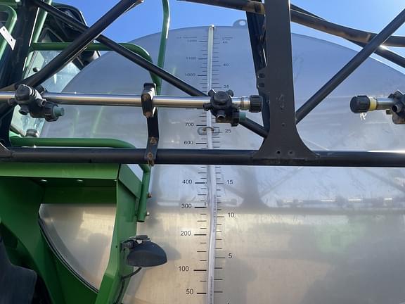 Image of John Deere 4940 equipment image 1
