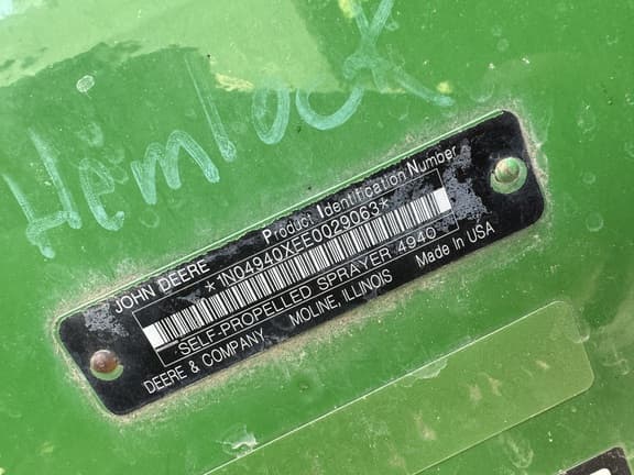 Image of John Deere 4940 equipment image 1