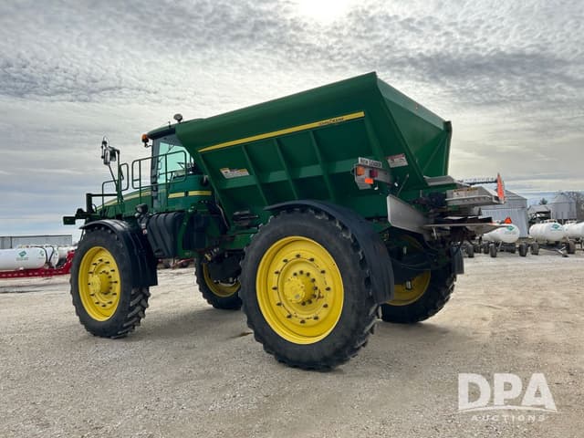 Image of John Deere 4940 equipment image 4