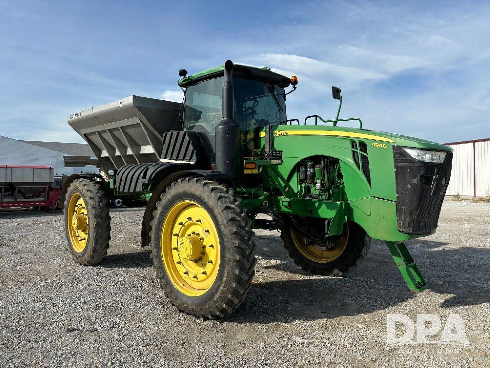 Image of John Deere 4940 Primary image