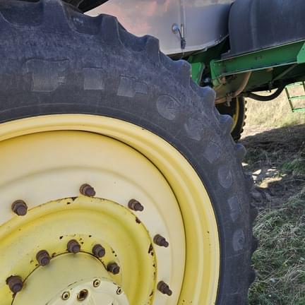 Image of John Deere 4940 equipment image 4