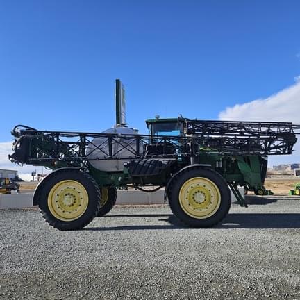 Image of John Deere 4940 equipment image 4