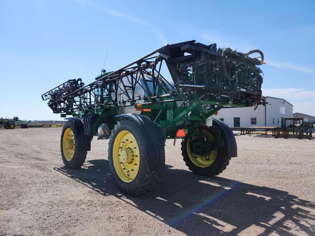 Image of John Deere 4940 equipment image 3