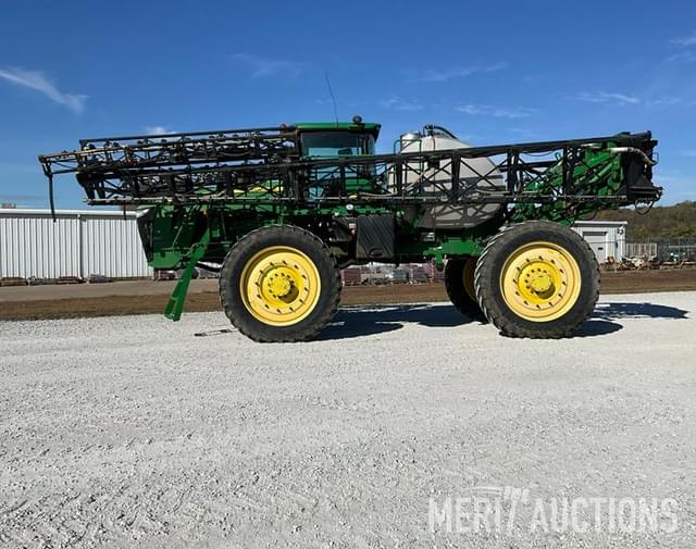 Image of John Deere 4940 equipment image 1