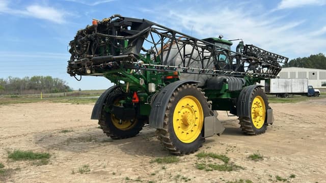 Image of John Deere 4940 equipment image 4