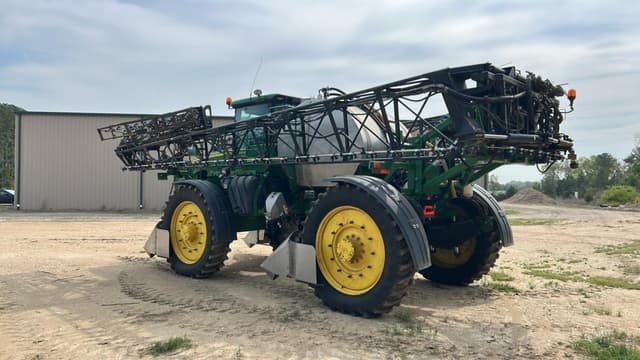 Image of John Deere 4940 equipment image 2