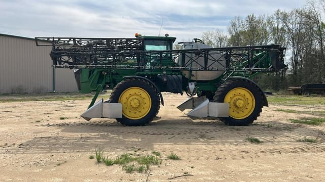 Image of John Deere 4940 equipment image 1