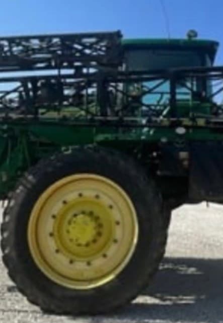 Image of John Deere 4940 equipment image 2