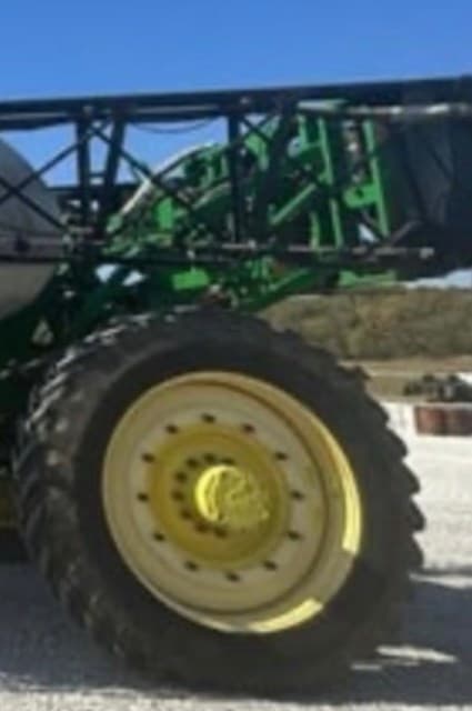 Image of John Deere 4940 equipment image 3