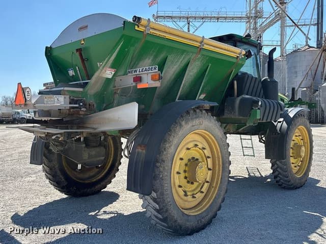 Image of John Deere 4940 equipment image 4