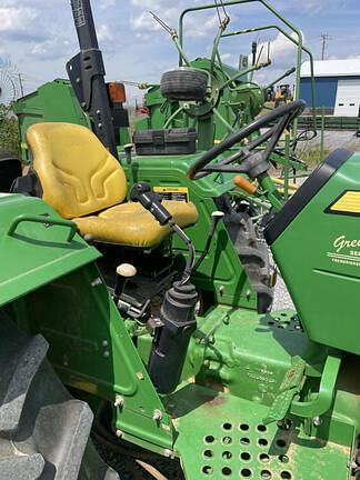 Image of John Deere 5045E equipment image 4