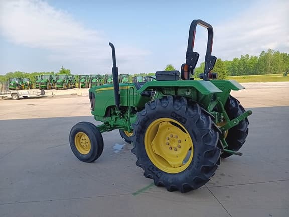 Image of John Deere 5055D equipment image 2