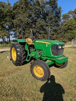 Image of John Deere 5055D equipment image 2