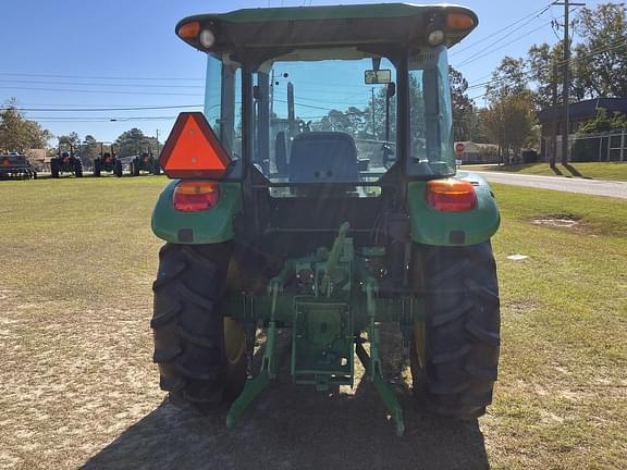 Image of John Deere 5055E equipment image 3