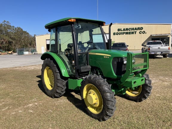 Main image John Deere 5055E