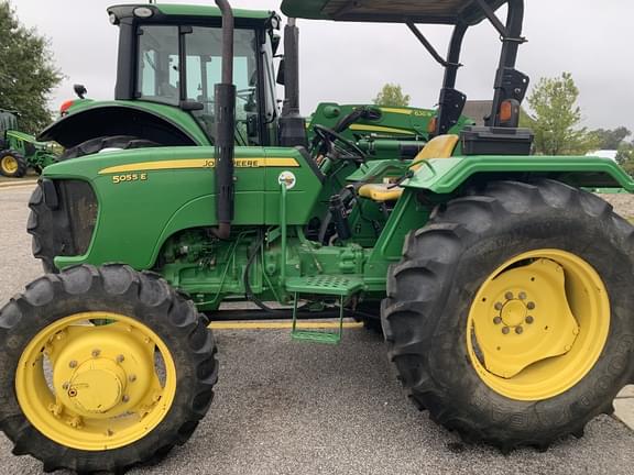 Image of John Deere 5055E Primary image