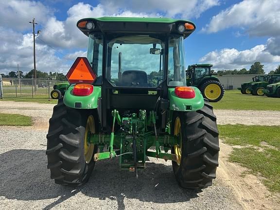 Image of John Deere 5055E equipment image 4