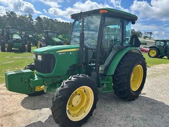 Image of John Deere 5055E equipment image 2