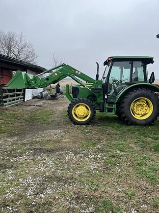 Image of John Deere 5055E equipment image 1