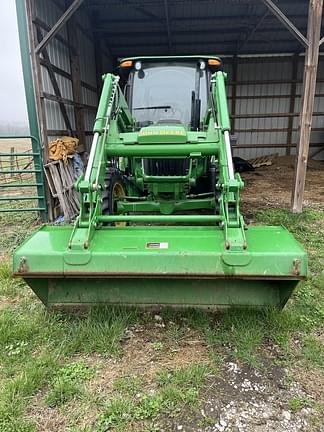 Image of John Deere 5055E equipment image 4