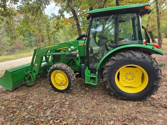 2014 John Deere 5055E Equipment Image0