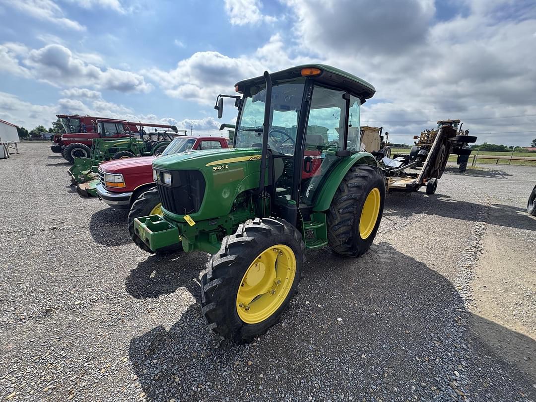 Image of John Deere 5055E Primary image