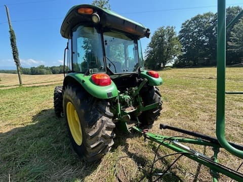 Image of John Deere 5055E equipment image 2