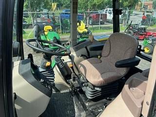 Image of John Deere 5055E equipment image 4