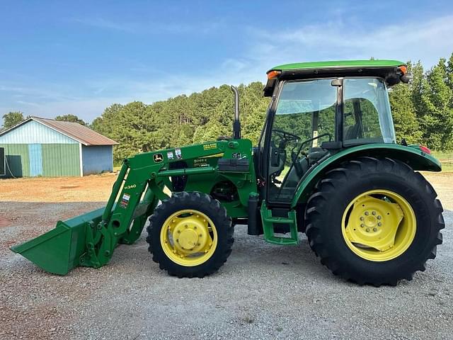 Image of John Deere 5060E equipment image 1
