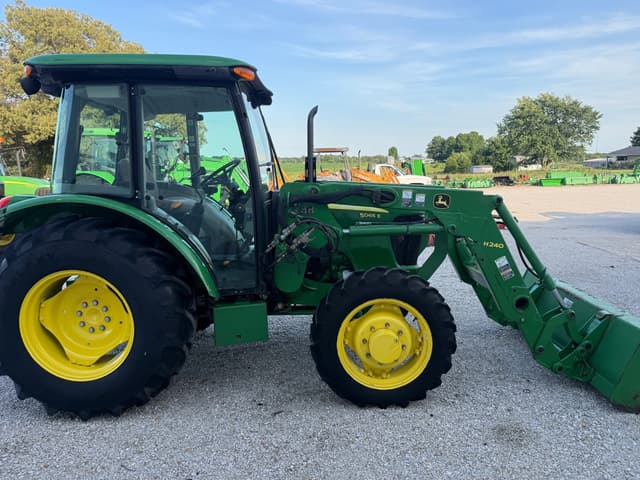 Image of John Deere 5065E equipment image 1