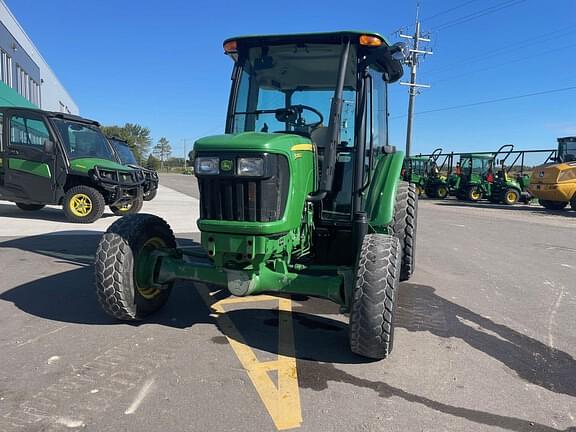 Image of John Deere 5065E equipment image 3