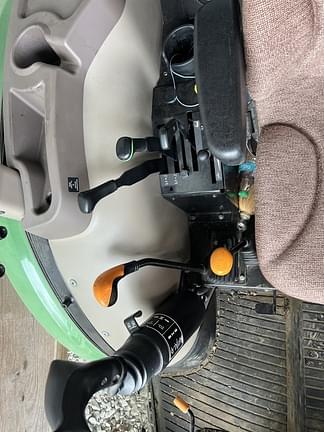 Image of John Deere 5065E equipment image 1