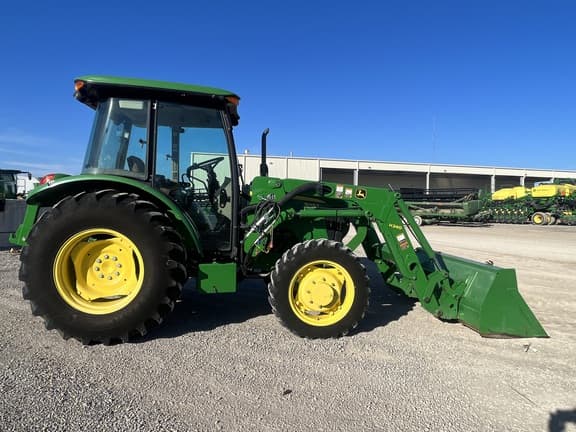 Image of John Deere 5065E equipment image 1