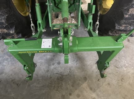 Image of John Deere 5065E equipment image 3