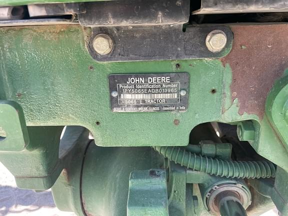 Image of John Deere 5065E equipment image 1