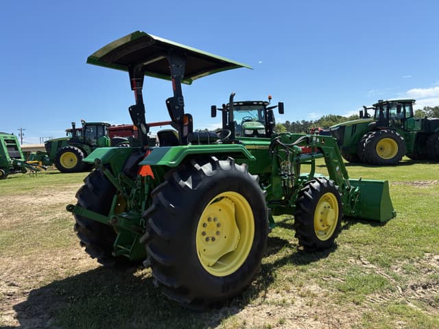 Image of John Deere 5065E equipment image 4