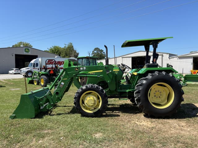 Image of John Deere 5065E equipment image 1