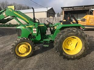 Main image John Deere 5065E 1