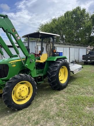 Image of John Deere 5065E equipment image 4