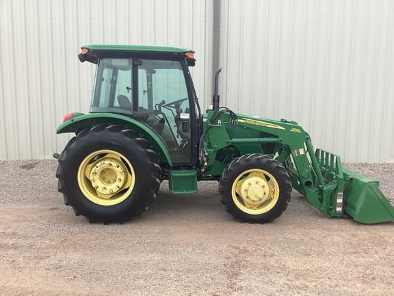 Image of John Deere 5065E equipment image 4