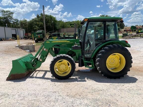 Main image John Deere 5065E