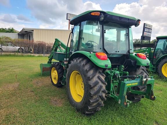 Image of John Deere 5065E equipment image 3
