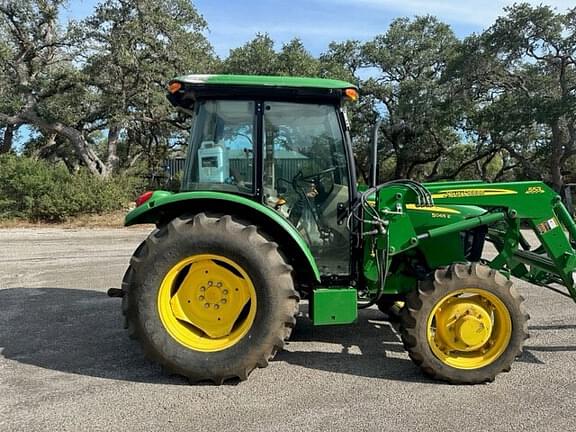 Image of John Deere 5065E equipment image 1