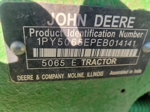 Image of John Deere 5065E equipment image 3