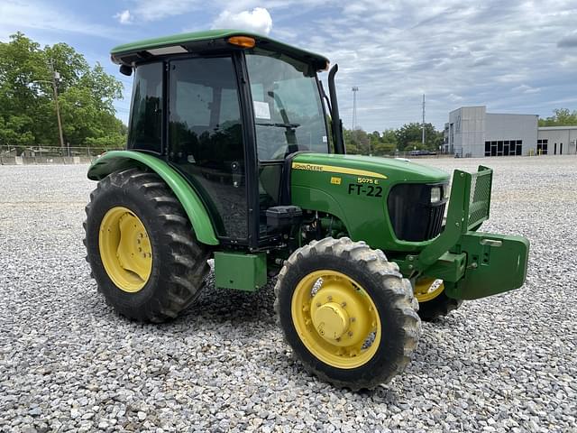 Image of John Deere 5075E equipment image 3