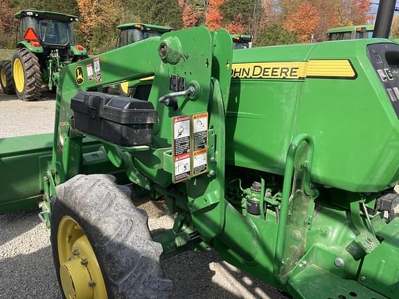 Image of John Deere 5075E equipment image 3