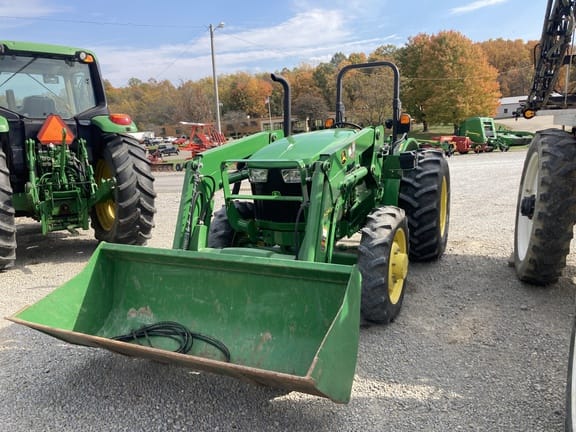 Main image John Deere 5075E