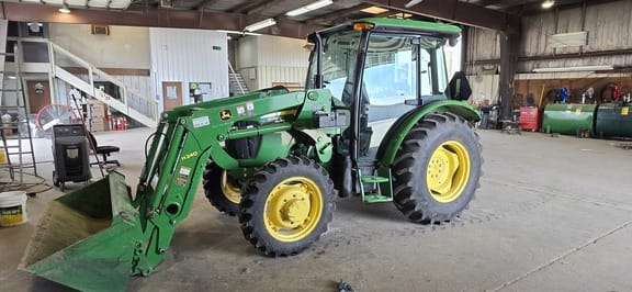 2014 John Deere 5075E Equipment Image0