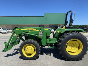 2014 John Deere 5075E Image